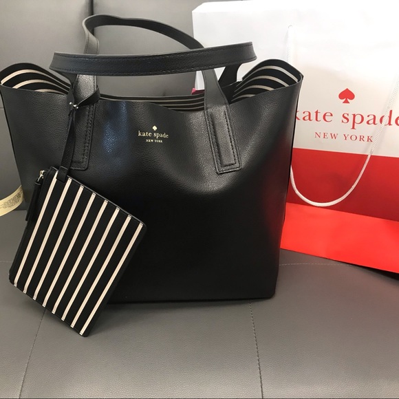 Kate Spade Reversible Tote - Picture 7 of 8